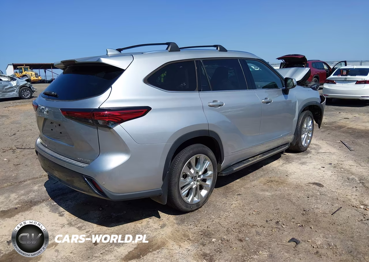 2022 Toyota Highlander Limited VIN:5TDYZRAHXNS118904 - 4