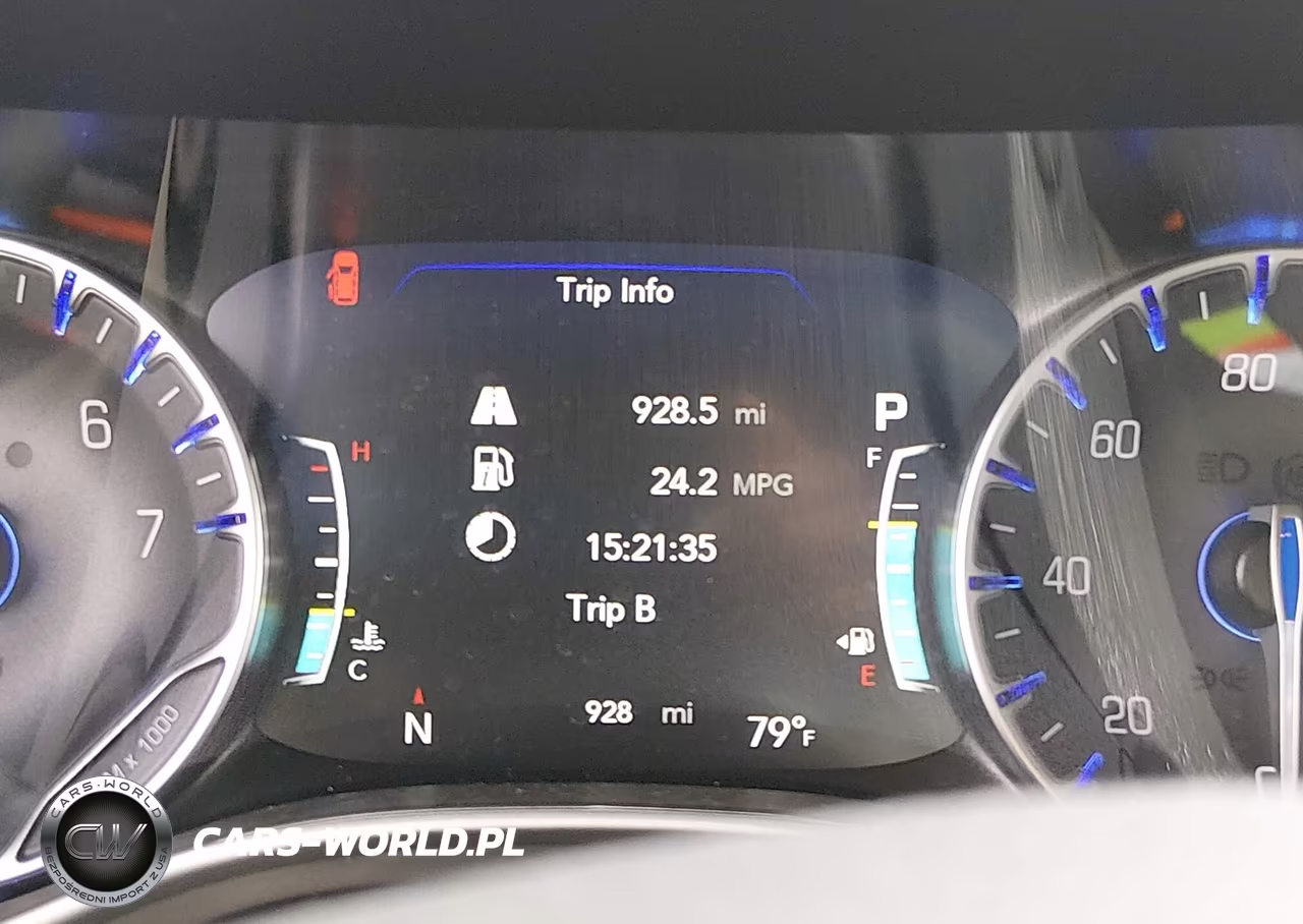 2027 Chrysler Pacifica VIN:2C4RC1GG3VR571714 - 7
