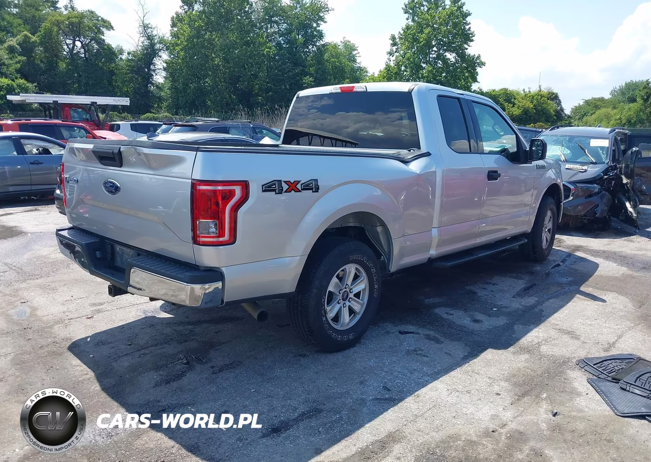 2017 Ford F-150 Xlt VIN:1FTEX1EP6HFA64789 - 4