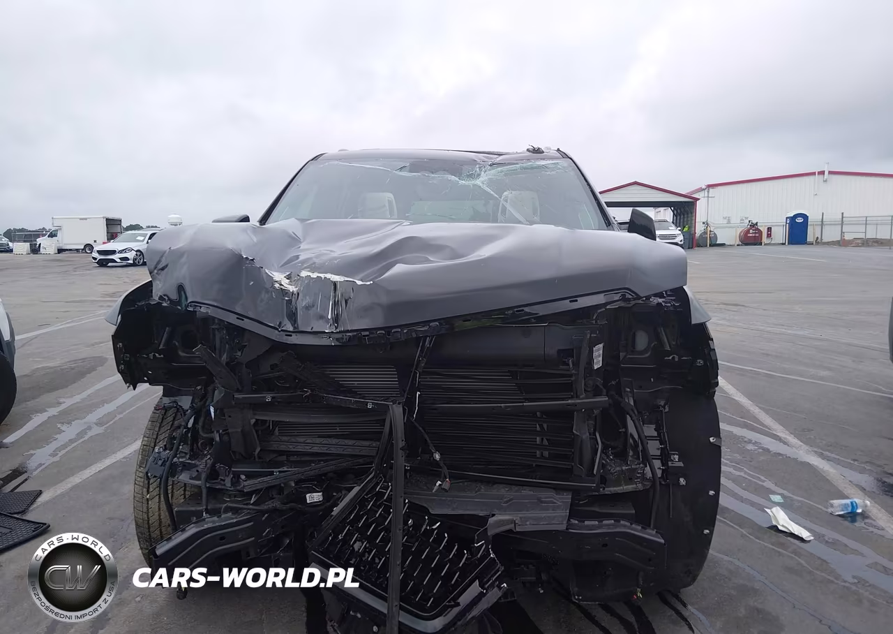 2026 Cadillac Escalade Platinum Sport VIN:1GYS9GKL9TR119626 - 13