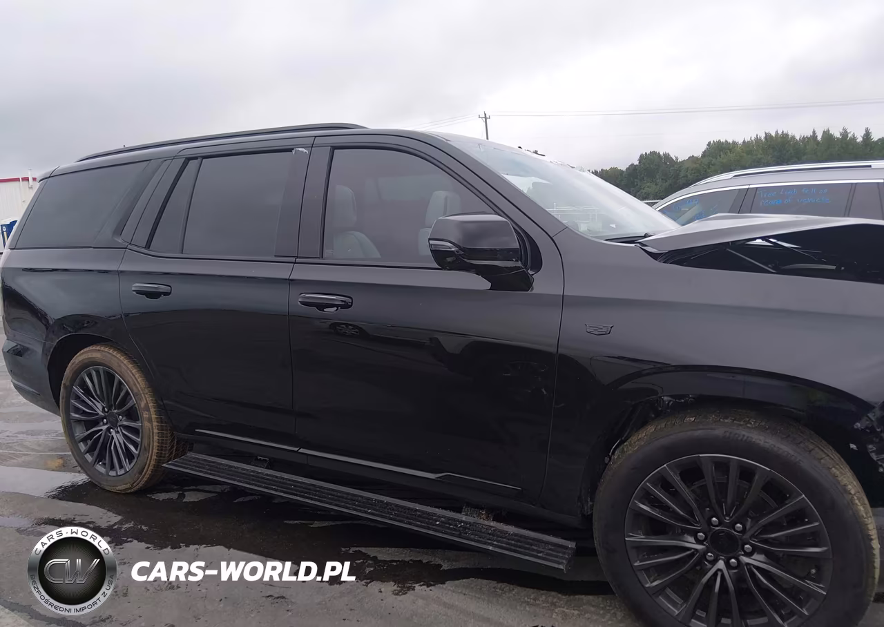 2026 Cadillac Escalade Platinum Sport VIN:1GYS9GKL9TR119626 - 14