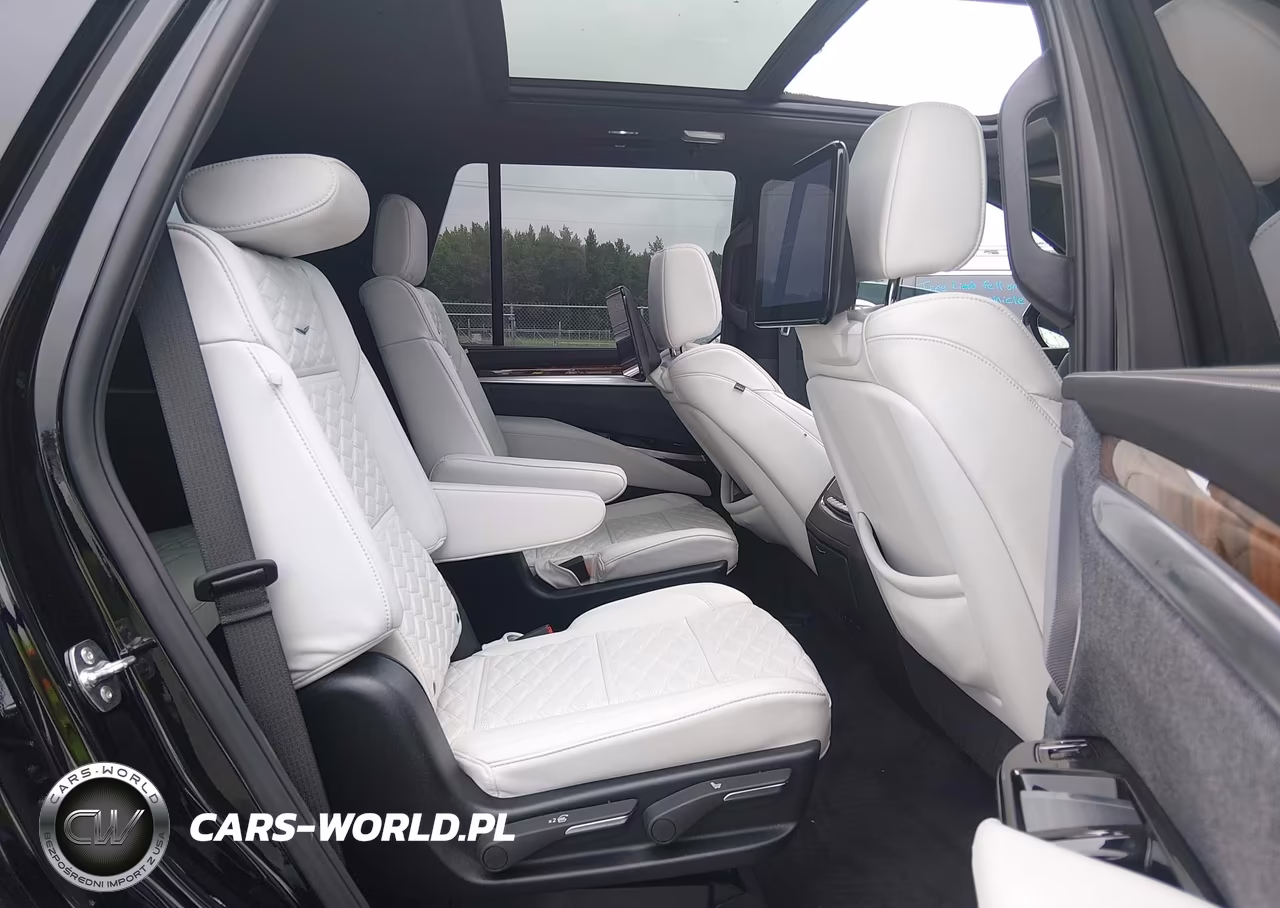 2026 Cadillac Escalade Platinum Sport VIN:1GYS9GKL9TR119626 - 8