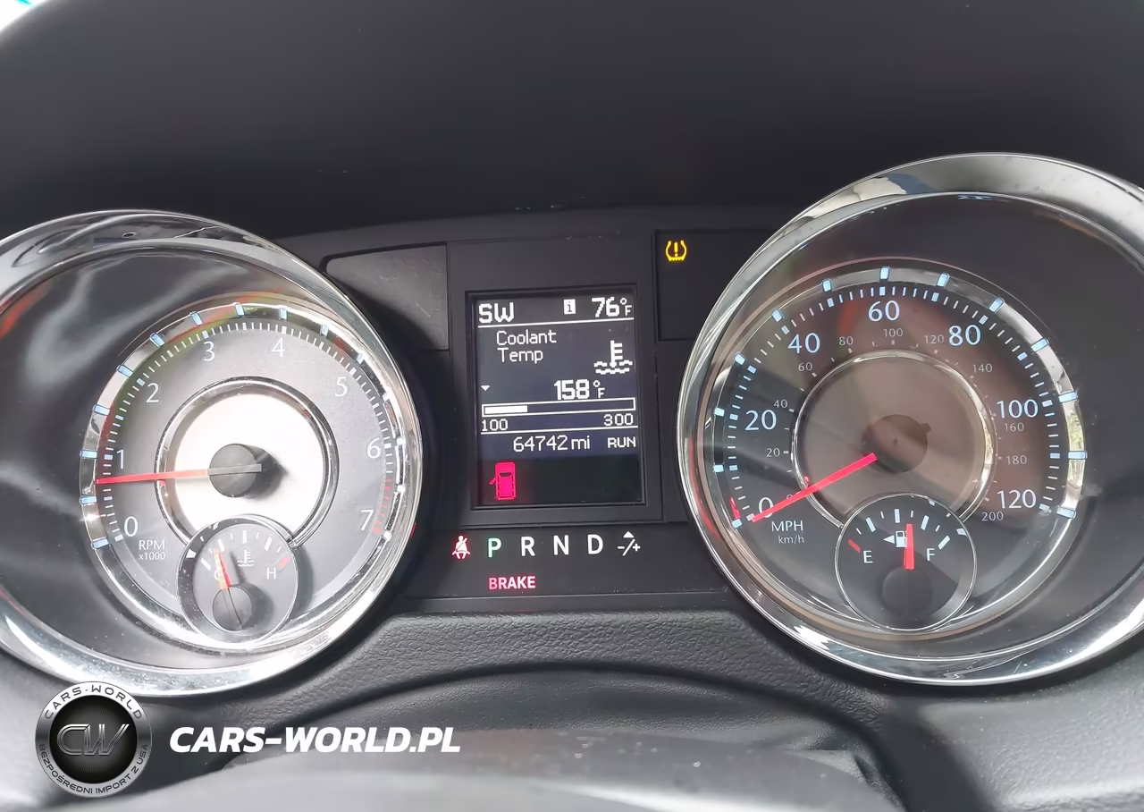 2011 Chrysler Town & Country Touring-L VIN:2A4RR8DG0BR760158 - 7