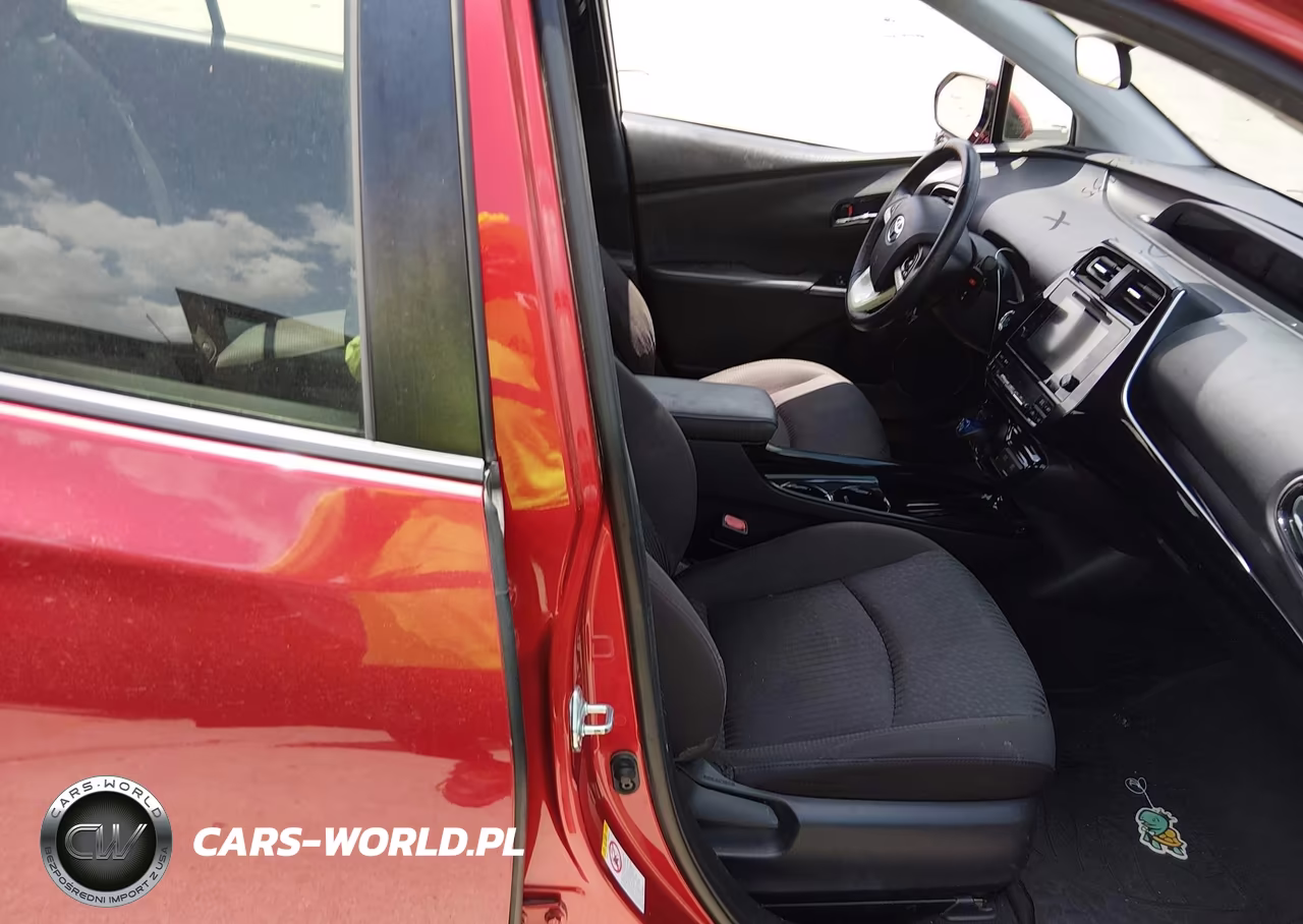 2017 Toyota Prius Three VIN:JTDKARFU7H3536281 - 5