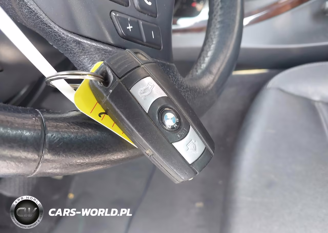 2011 BMW 328I xDrive VIN:WBAPK5G54BNN30093 - 11