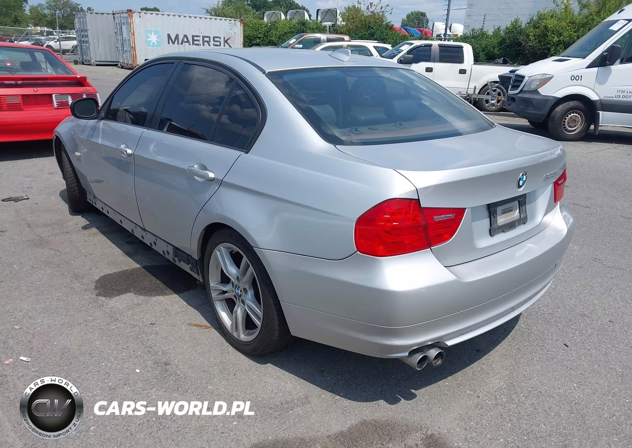 2011 BMW 328I xDrive VIN:WBAPK5G54BNN30093 - 3