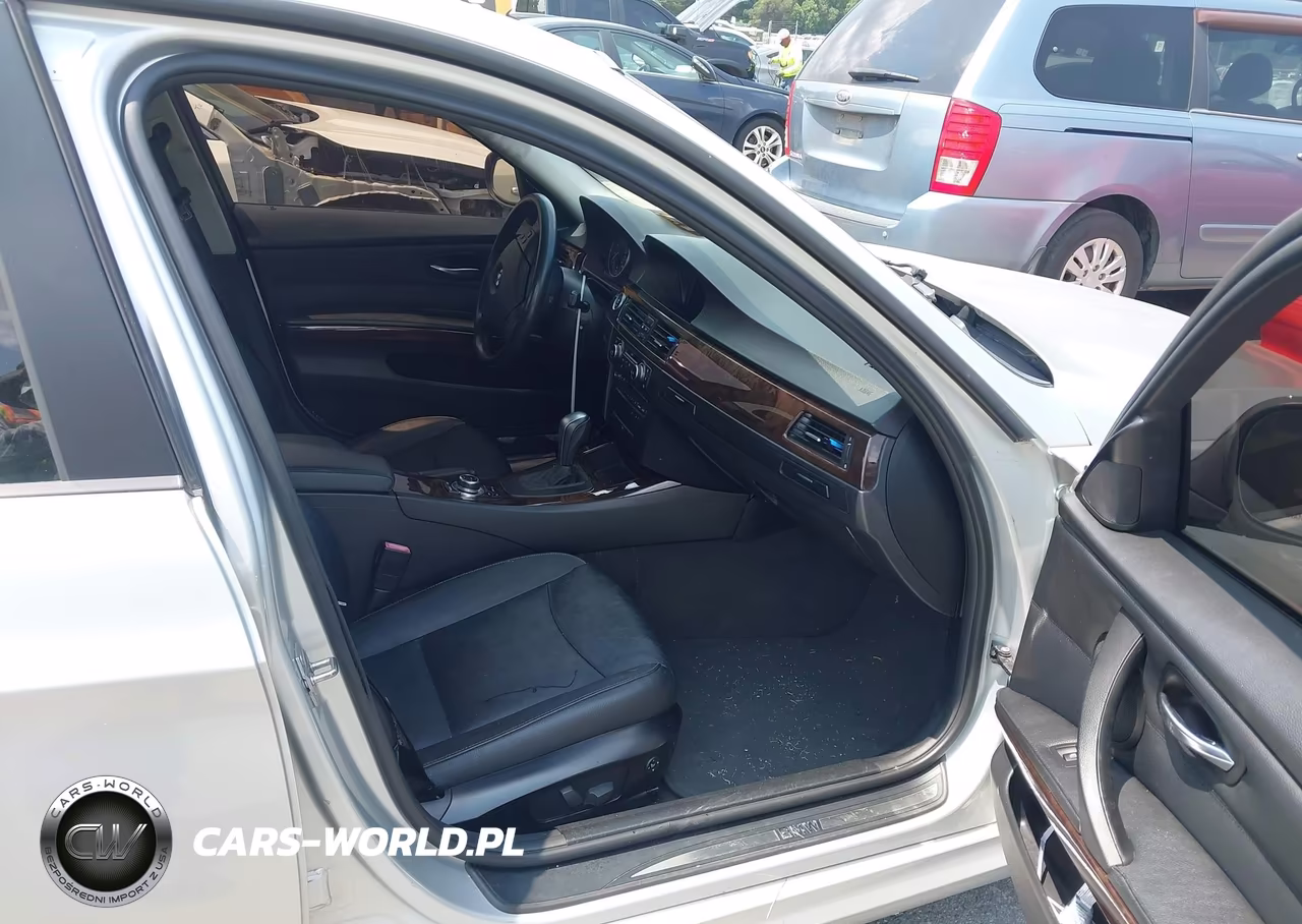 2011 BMW 328I xDrive VIN:WBAPK5G54BNN30093 - 5