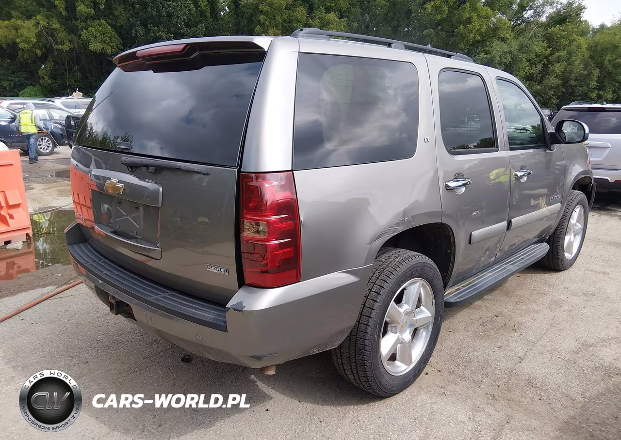 2008 Chevrolet Tahoe Lt VIN:1GNFK13018R138599 - 4