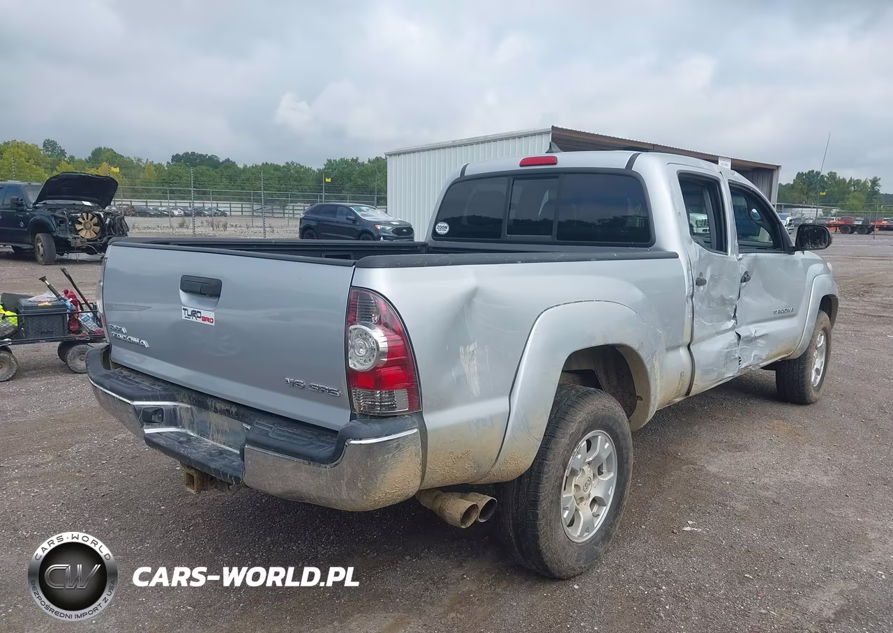 2012 Toyota Tacoma Base V6 VIN:3TMMU4FN1CM043473 - 4