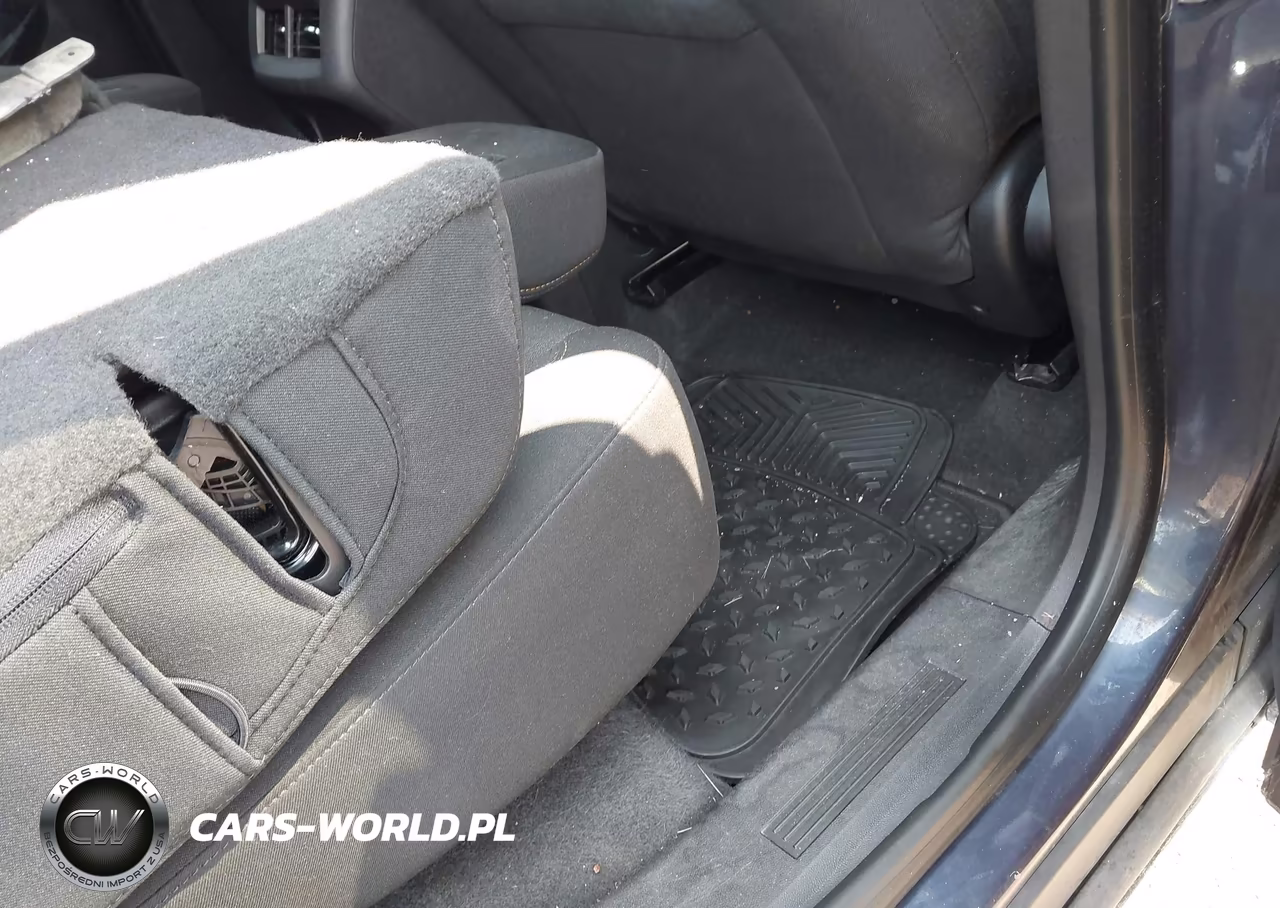 2018 Chevrolet Equinox Lt VIN:3GNAXSEV3JS645288 - 8