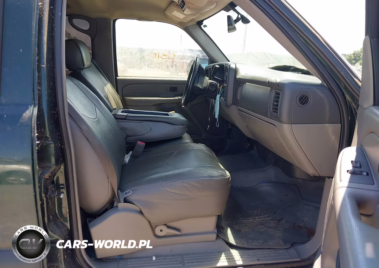 2004 Chevrolet Tahoe Ls VIN:1GNEC13T14J135567 - 5