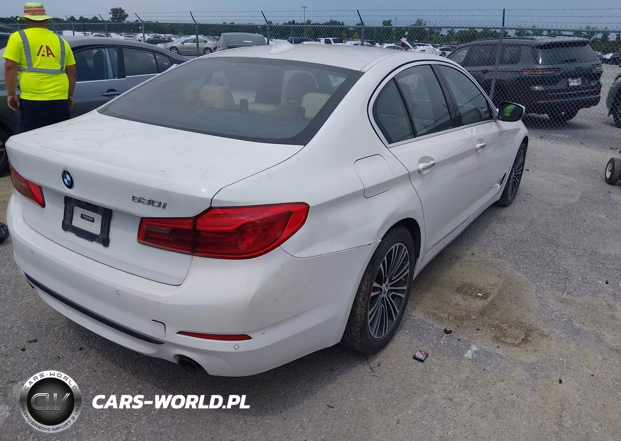 2018 BMW 530I VIN:WBAJA5C57JWA37647 - 4