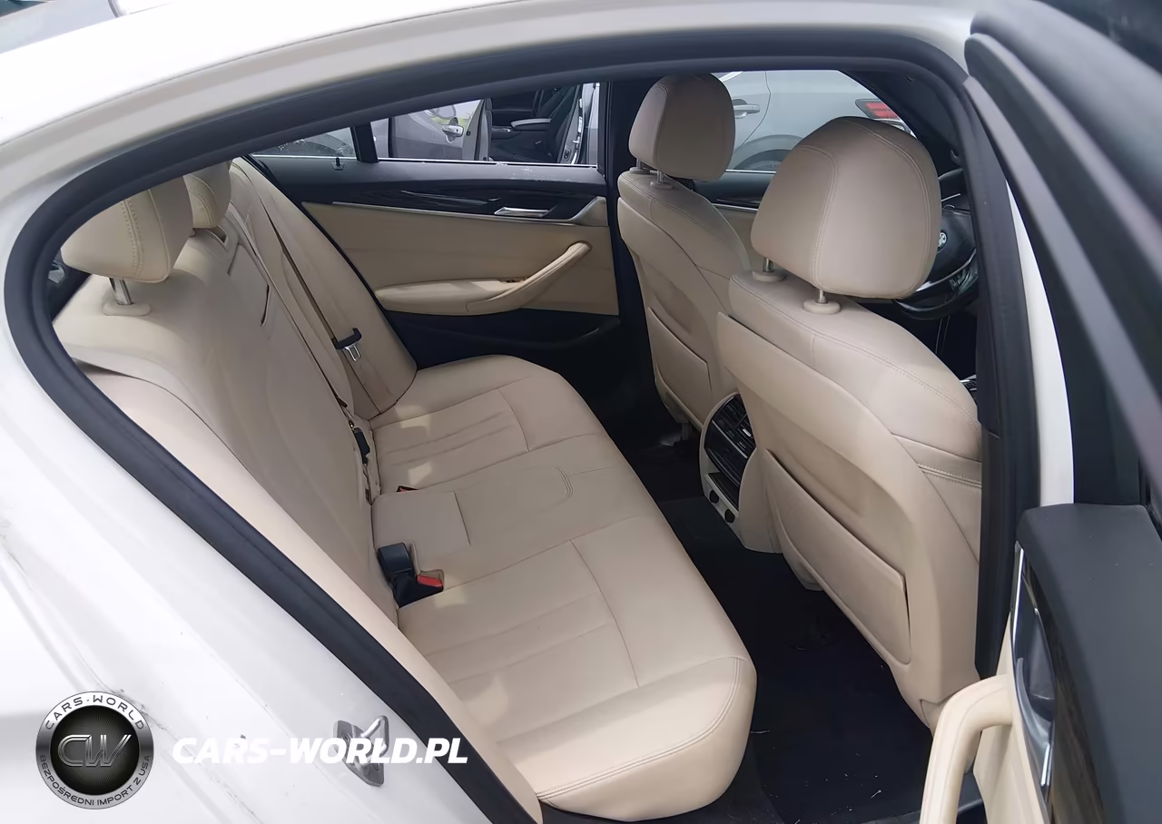 2018 BMW 530I VIN:WBAJA5C57JWA37647 - 8