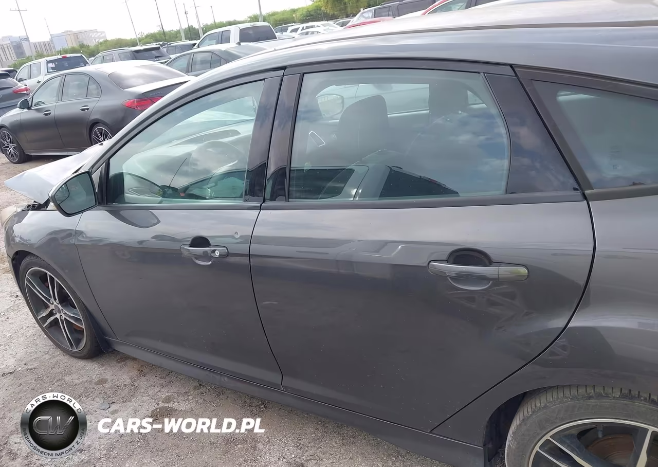 2016 Ford Focus St VIN:1FADP3L9XGL225839 - 14
