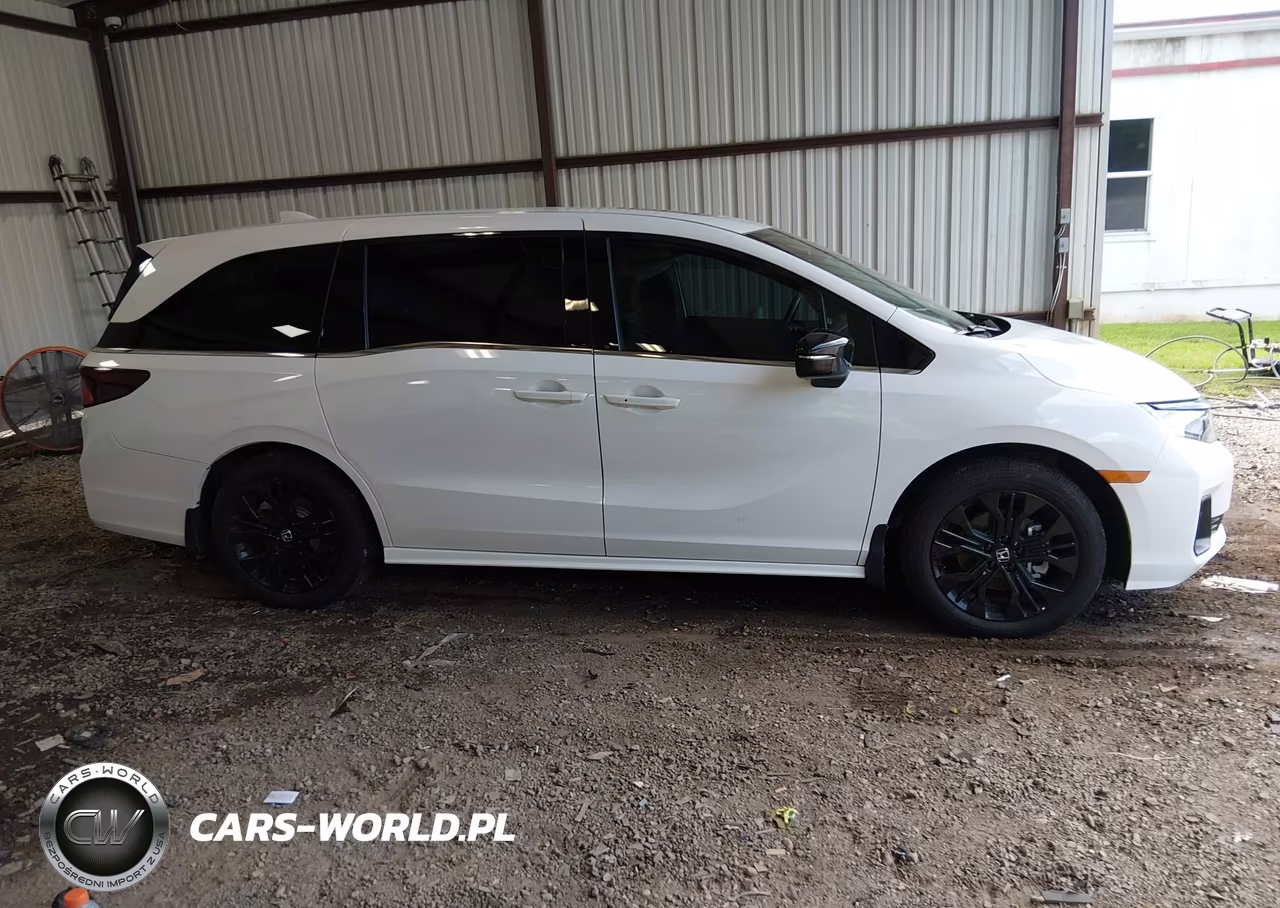 2026 Honda Odyssey Sport-L VIN:5FNRL6H7XTB015808 - 13