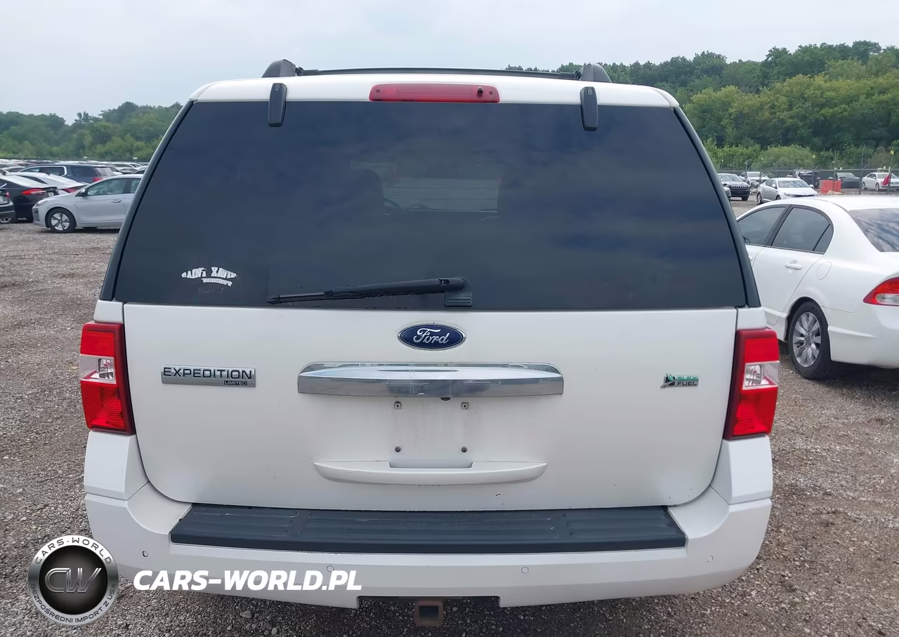 2013 Ford Expedition Limited VIN:1FMJU2A5XDEF16434 - 16