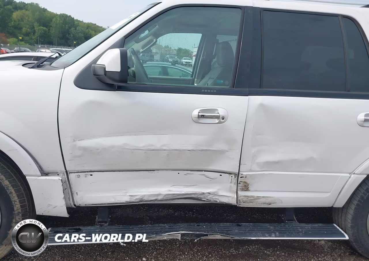 2013 Ford Expedition Limited VIN:1FMJU2A5XDEF16434 - 6