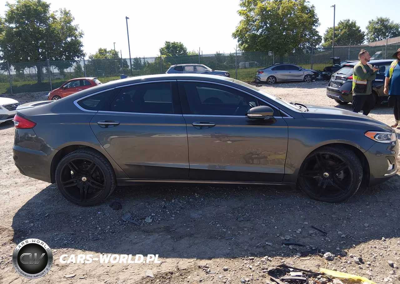 2020 Ford Fusion Titanium VIN:3FA6P0D94LR115595 - 13