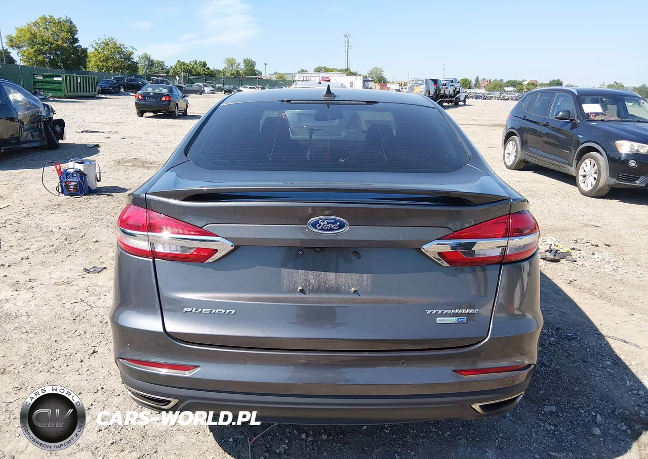 2020 Ford Fusion Titanium VIN:3FA6P0D94LR115595 - 16