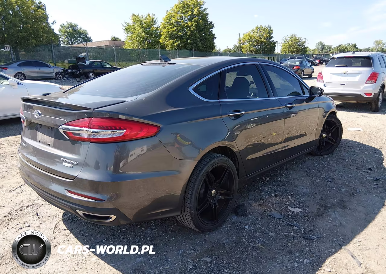 2020 Ford Fusion Titanium VIN:3FA6P0D94LR115595 - 4