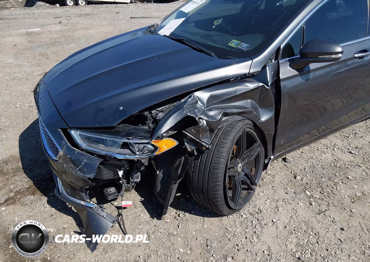 2020 Ford Fusion Titanium VIN:3FA6P0D94LR115595 - 6