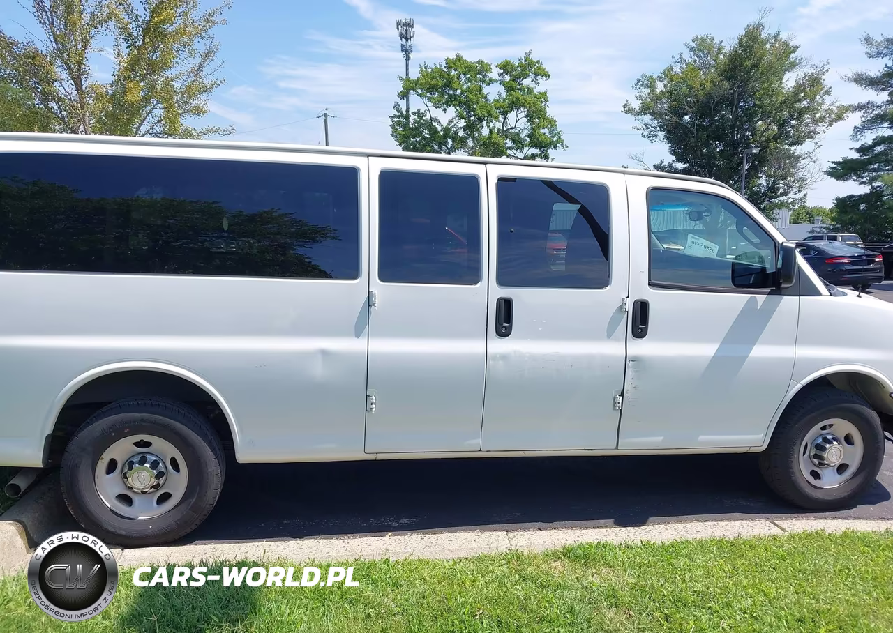 2017 Chevrolet Express 3500 Lt VIN:1GAZGPFF0H1266544 - 17