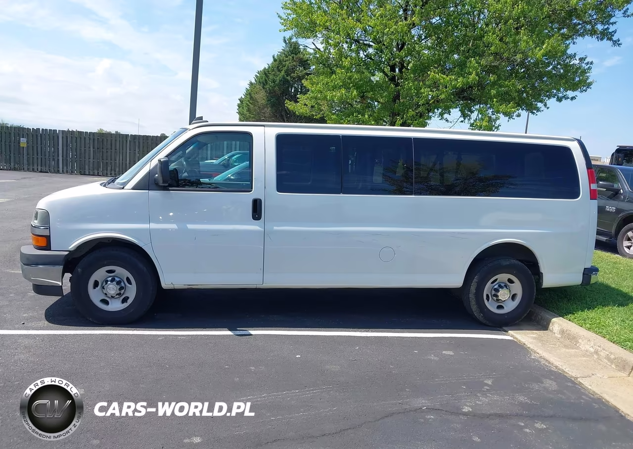 2017 Chevrolet Express 3500 Lt VIN:1GAZGPFF0H1266544 - 18