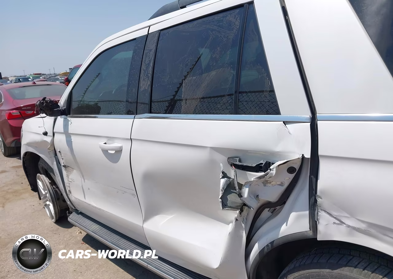 2018 Ford Expedition Xlt VIN:1FMJU1HT8JEA17660 - 14