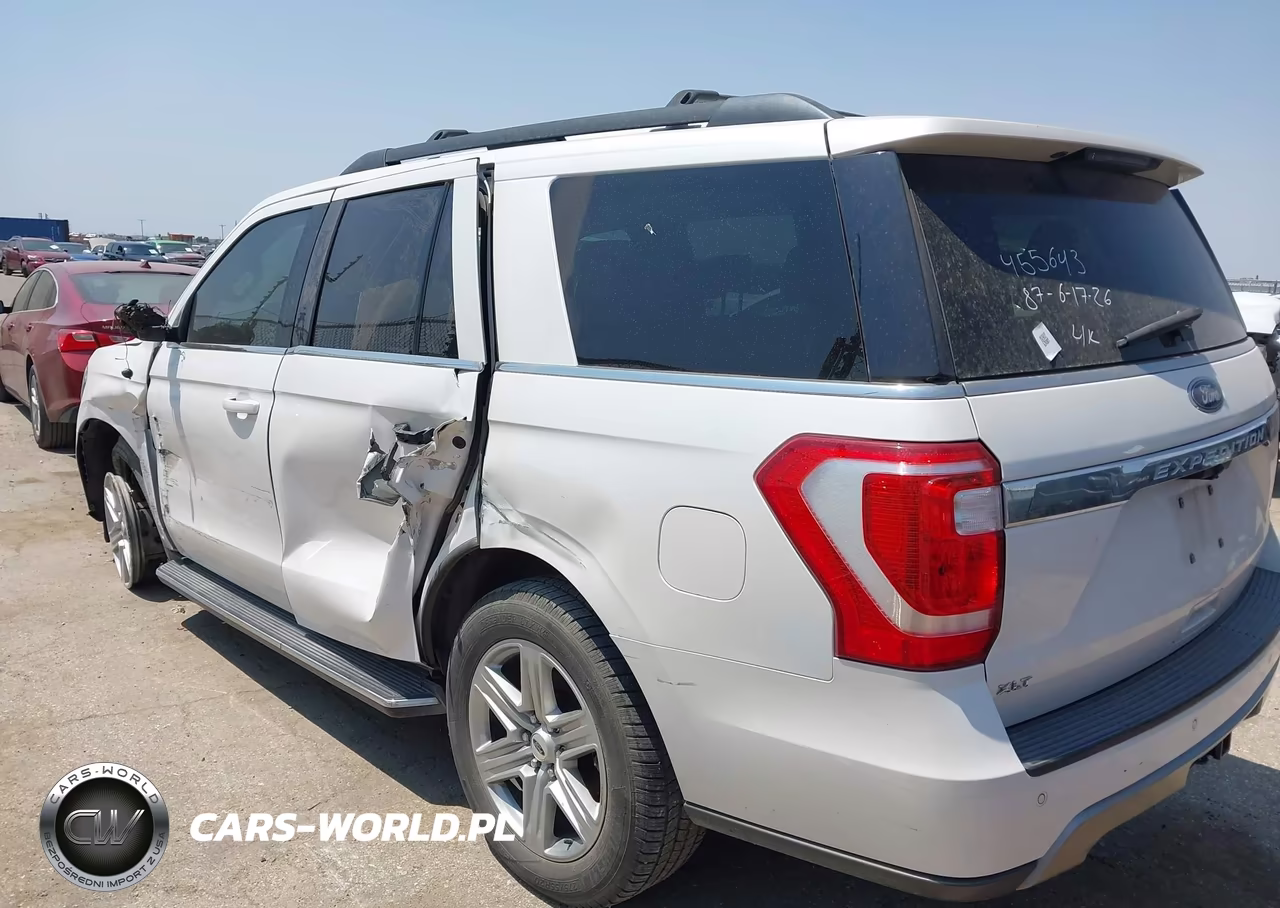 2018 Ford Expedition Xlt VIN:1FMJU1HT8JEA17660 - 3