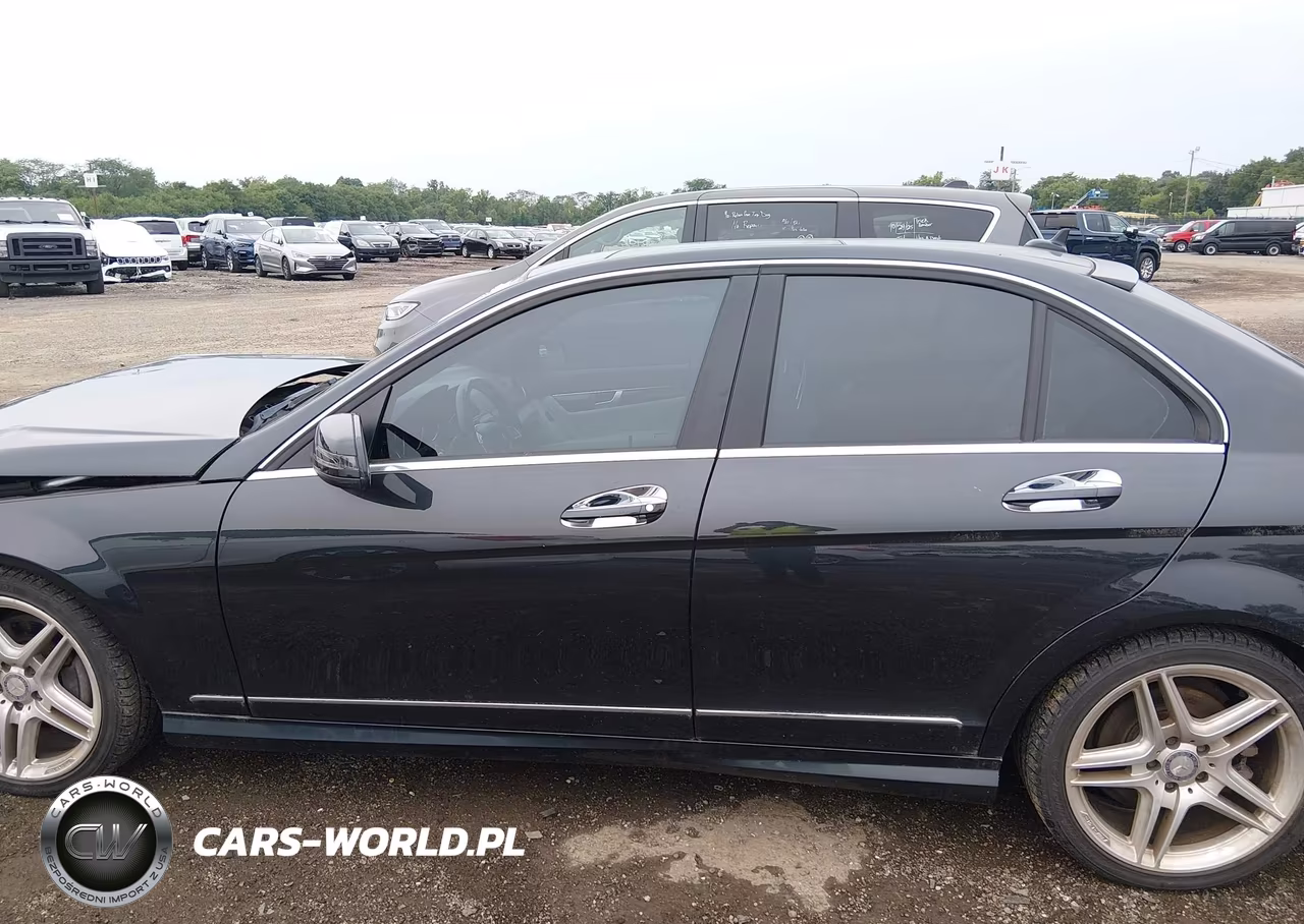 2014 Mercedes-Benz C 300 Sport 4Matic VIN:WDDGF8AB6ER317169 - 14