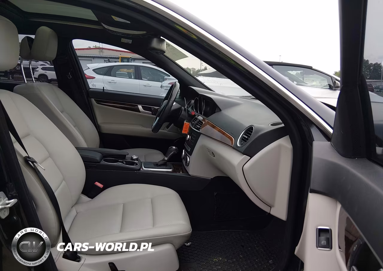 2014 Mercedes-Benz C 300 Sport 4Matic VIN:WDDGF8AB6ER317169 - 5