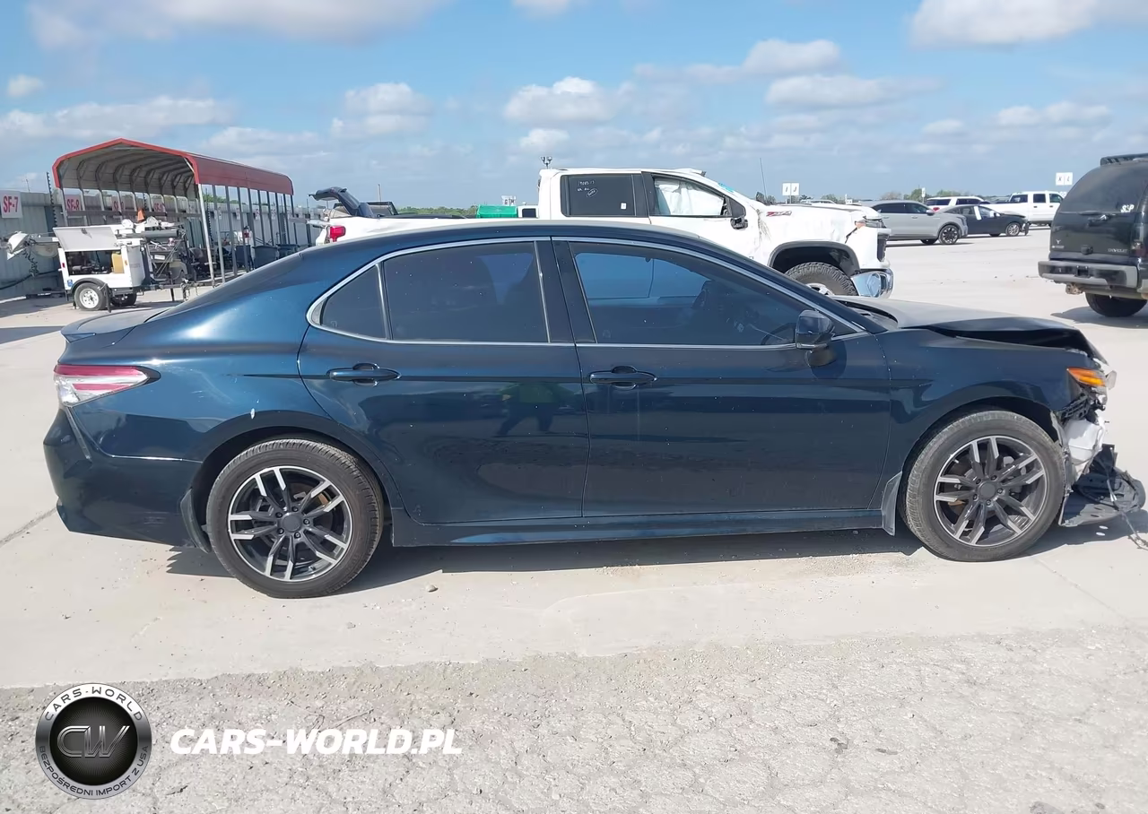 2018 Toyota Camry Xse VIN:4T1B61HK6JU650203 - 14