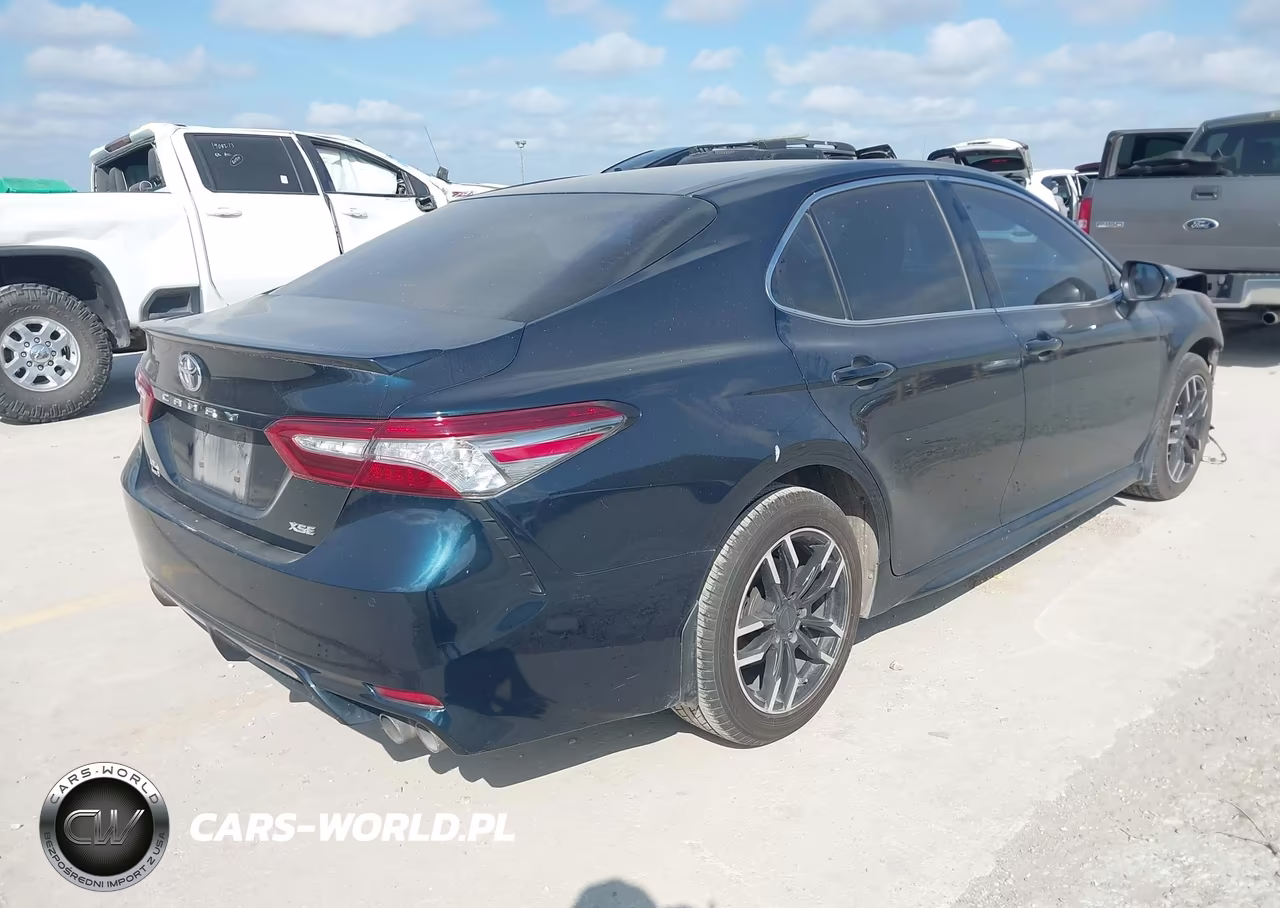 2018 Toyota Camry Xse VIN:4T1B61HK6JU650203 - 4
