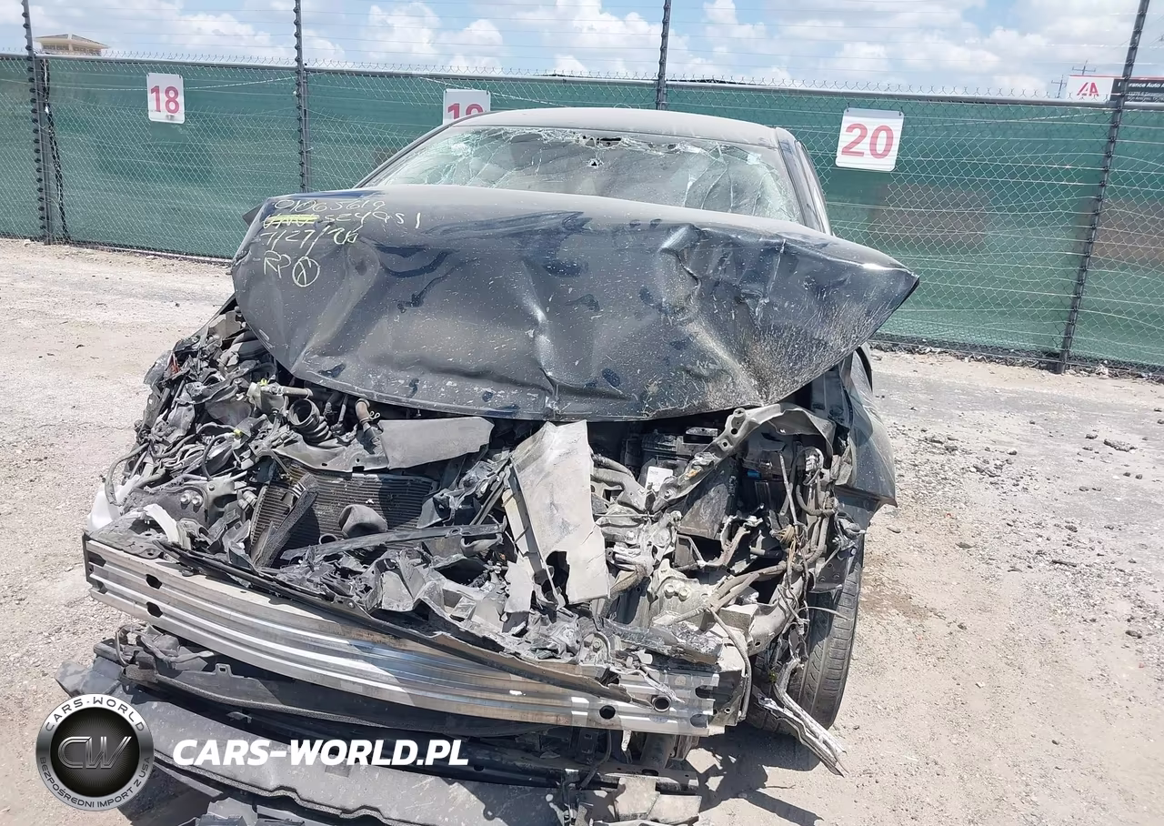 2022 Toyota Corolla Hybrid Le VIN:JTDEAMDE0NJ047479 - 11