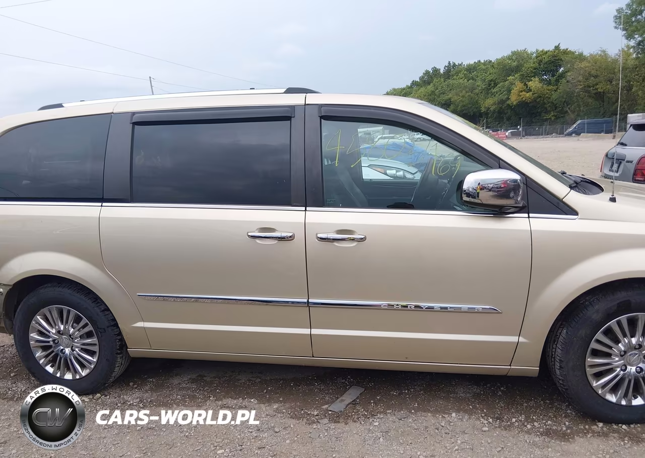 2011 Chrysler Town & Country Limited VIN:2A4RR6DG5BR781432 - 13