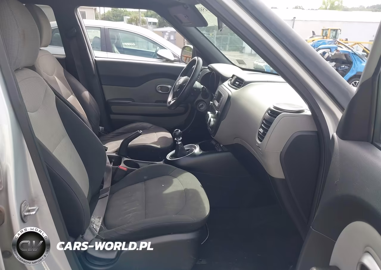 2014 Kia Soul VIN:KNDJN2A2XE7704237 - 5