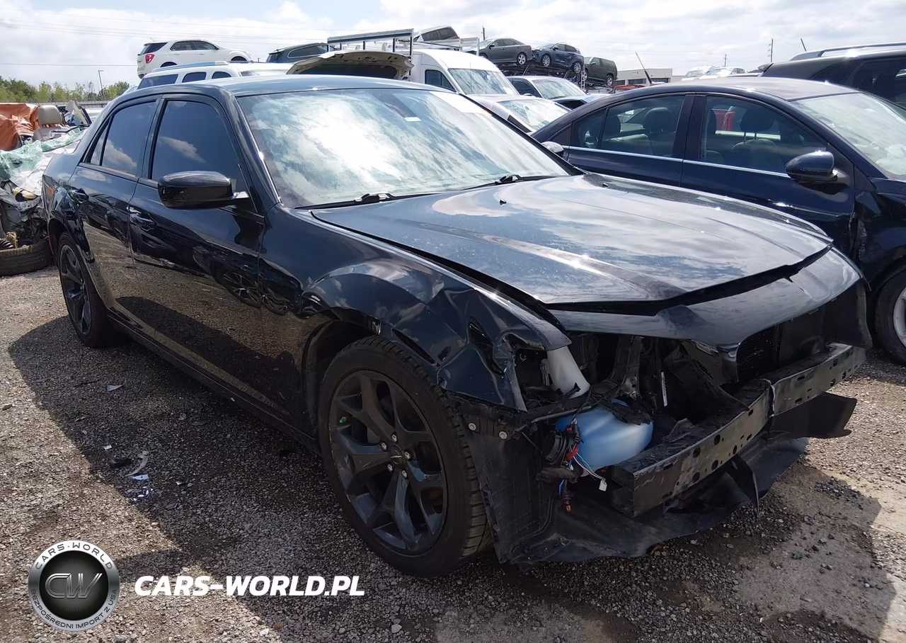 2022 Chrysler 300 Touring VIN:2C3CCAAG5NH268409 - 1
