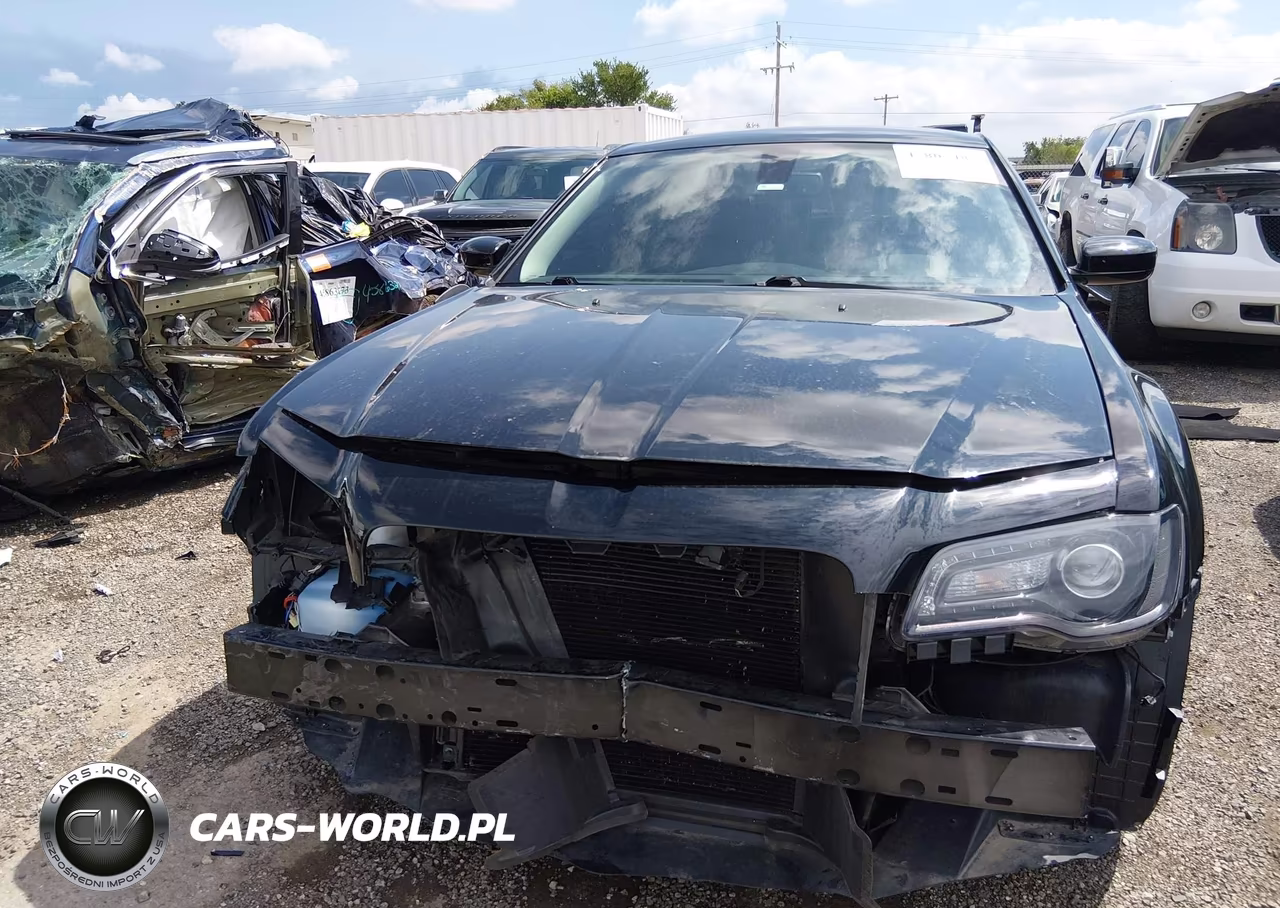 2022 Chrysler 300 Touring VIN:2C3CCAAG5NH268409 - 12