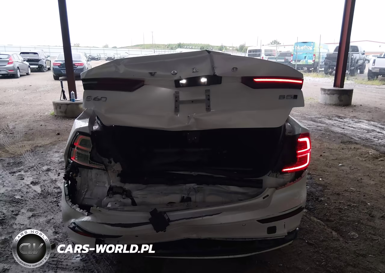 2024 Volvo S60 B5 Plus Dark Theme VIN:7JRL12TL8RG317560 - 17