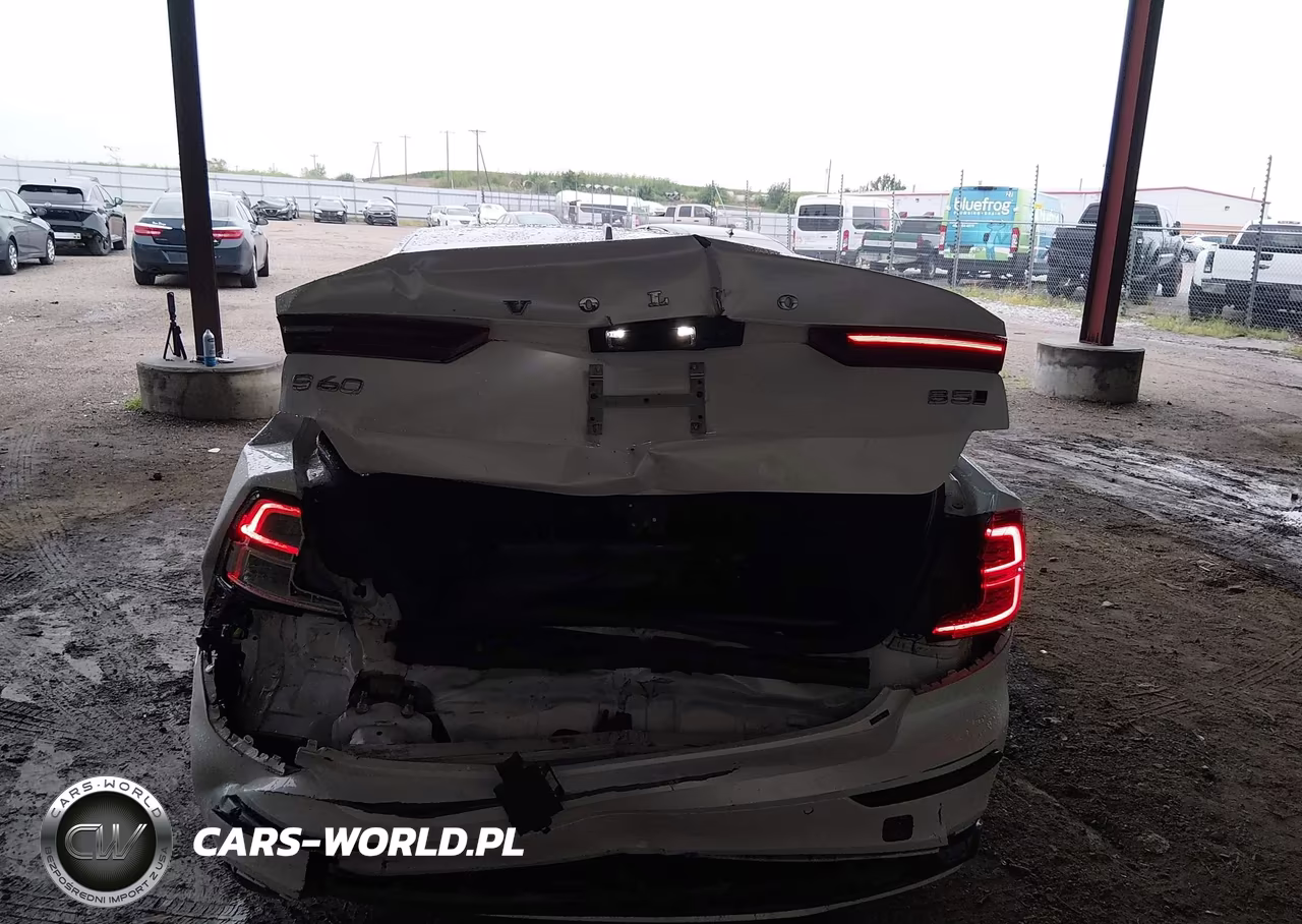 2024 Volvo S60 B5 Plus Dark Theme VIN:7JRL12TL8RG317560 - 6