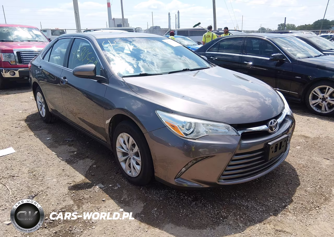 2016 Toyota Camry Le