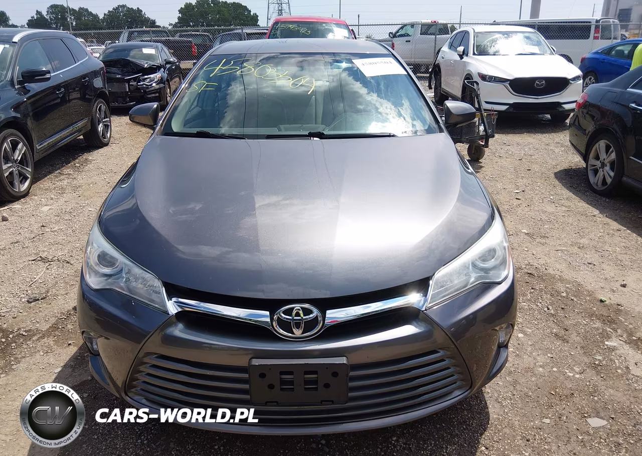 2016 Toyota Camry Le VIN:4T4BF1FK8GR553912 - 12