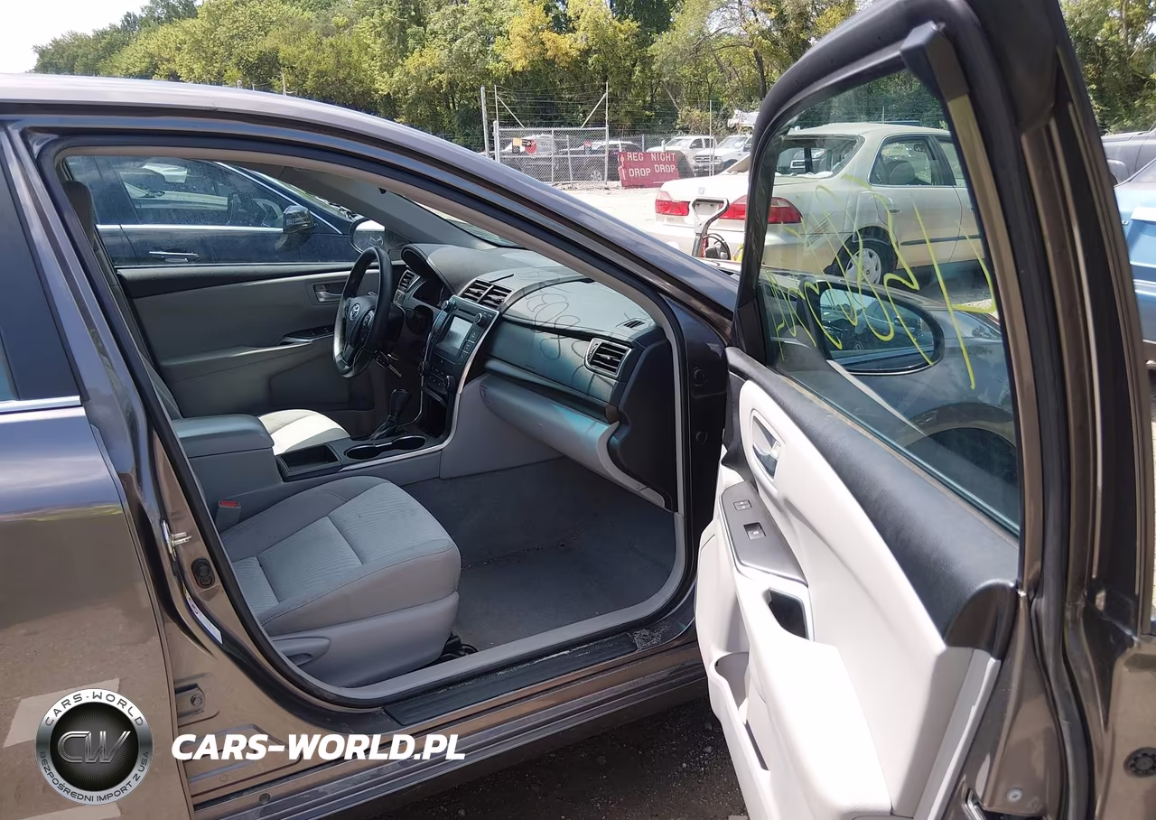 2016 Toyota Camry Le VIN:4T4BF1FK8GR553912 - 5