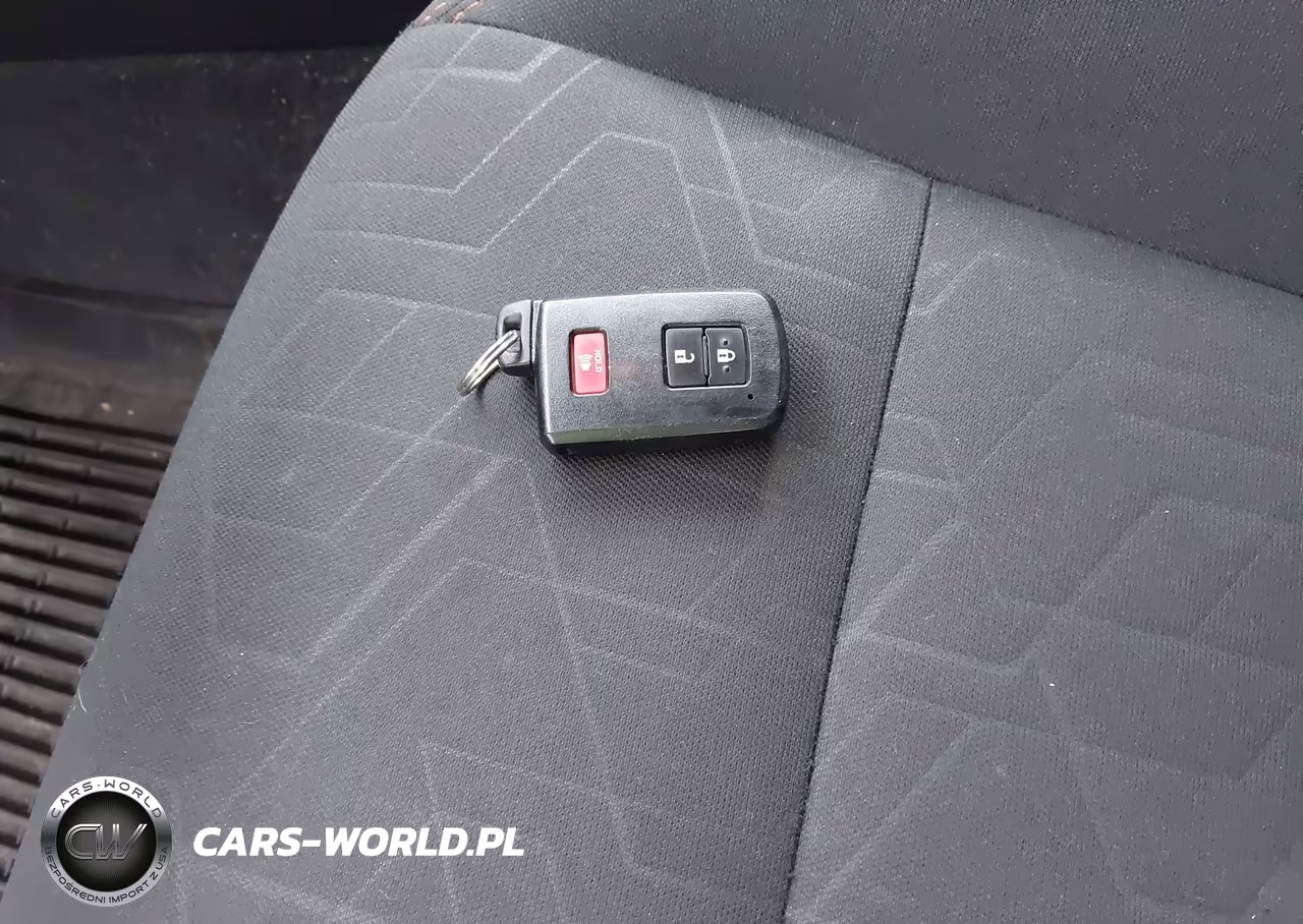 2018 Toyota Tacoma Trd Sport VIN:3TMCZ5AN2JM147168 - 11