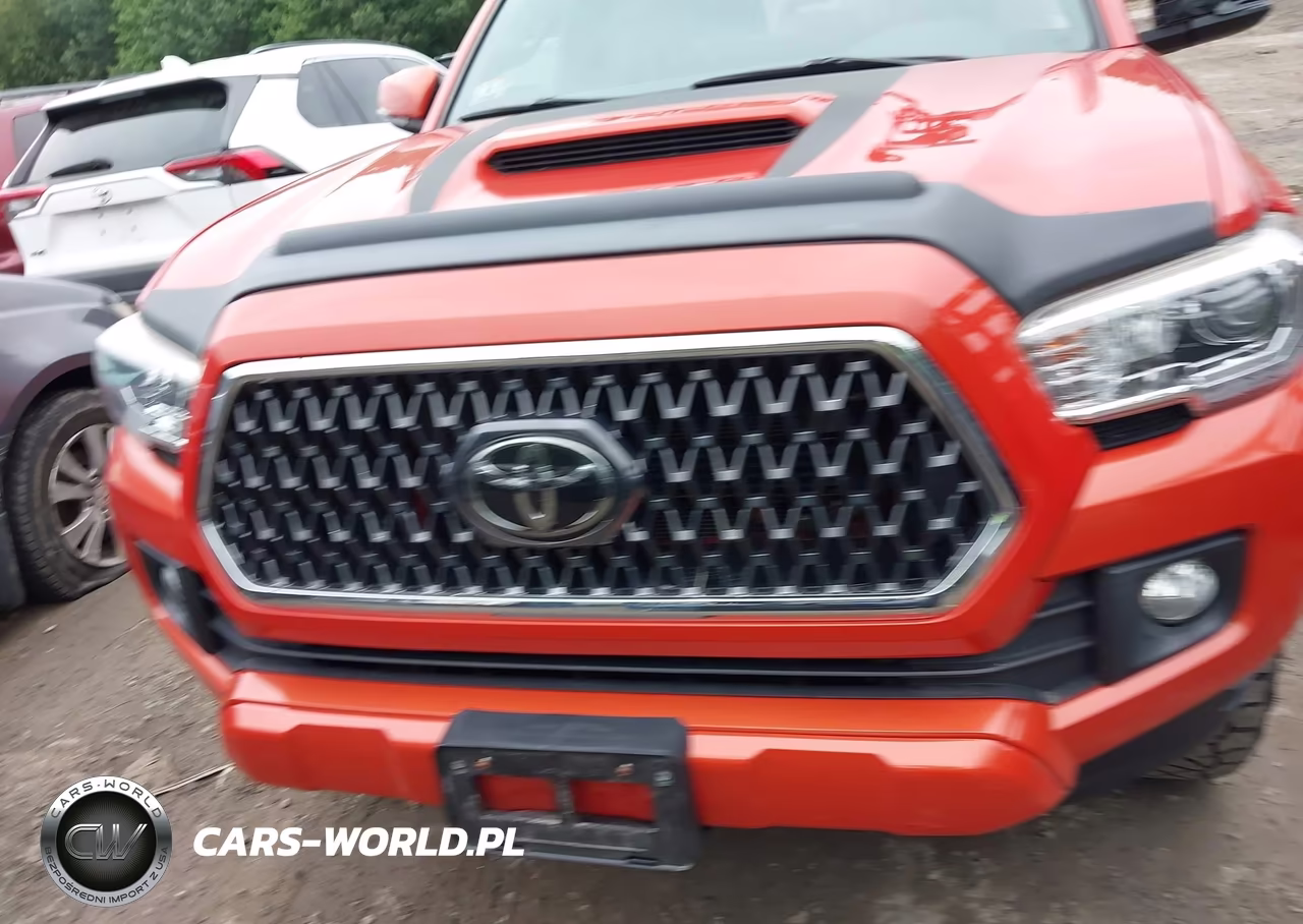 2018 Toyota Tacoma Trd Sport VIN:3TMCZ5AN2JM147168 - 12