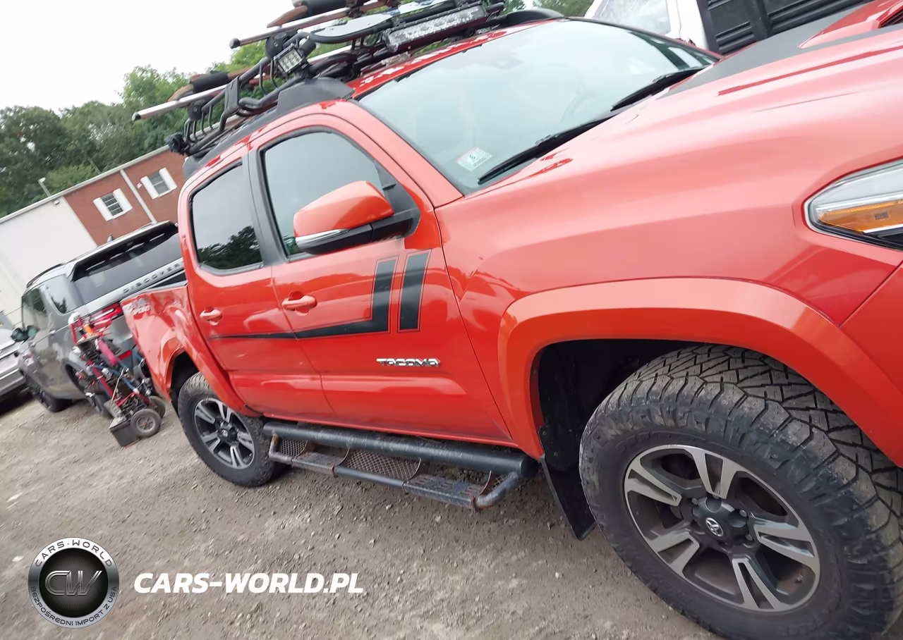 2018 Toyota Tacoma Trd Sport VIN:3TMCZ5AN2JM147168 - 13