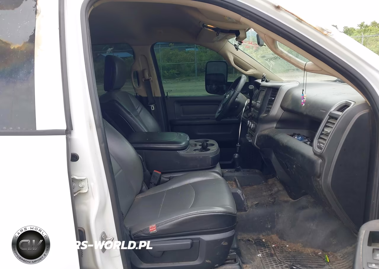 2020 Ram 2500 Tradesman 4X4 8' Box VIN:3C6UR5HLXLG200300 - 5