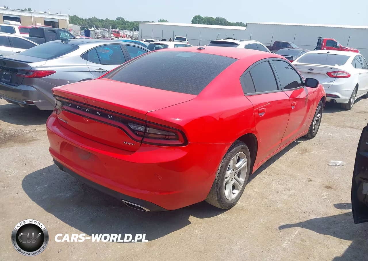 2018 Dodge Charger Sxt Rwd VIN:2C3CDXBG5JH169940 - 4