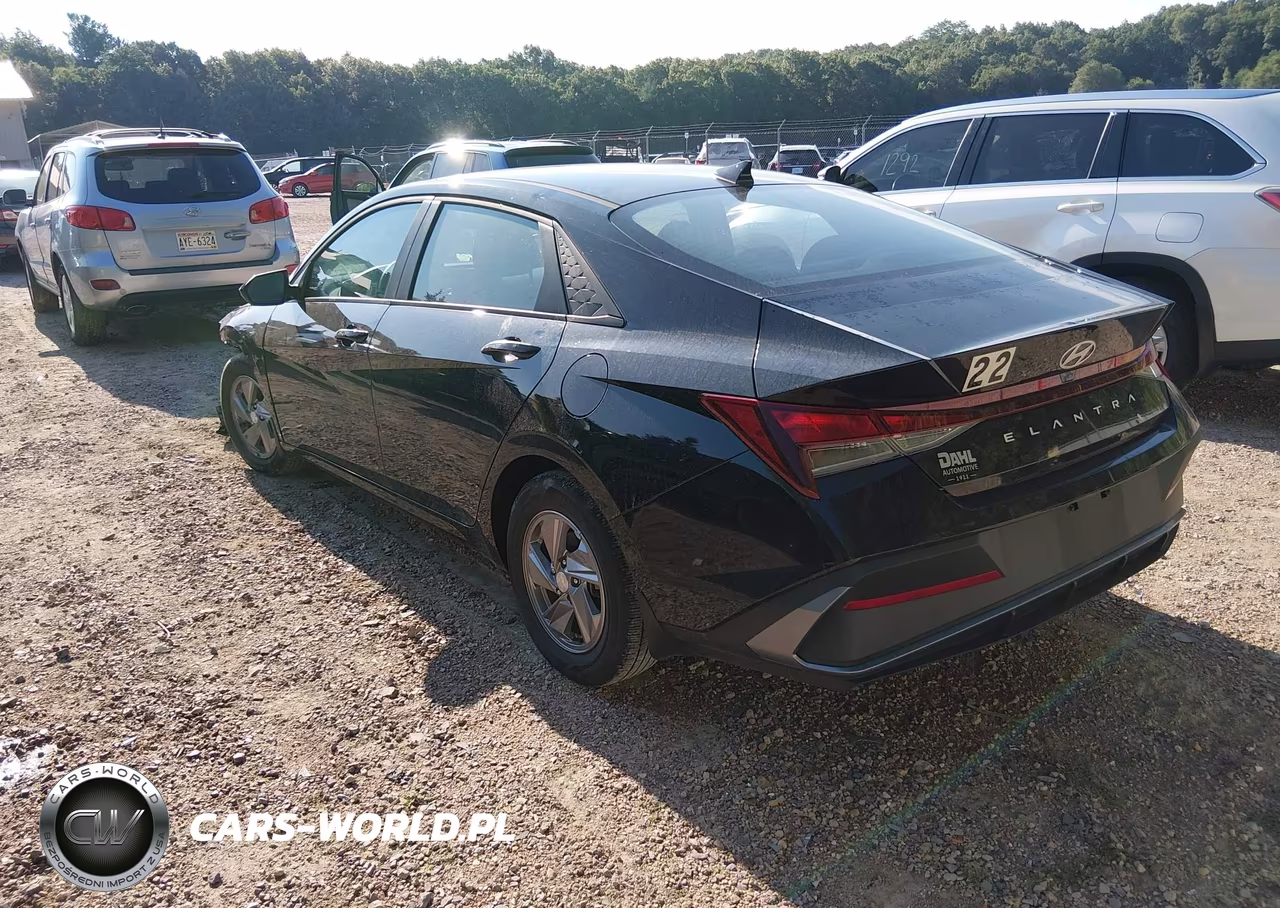 2025 Hyundai Elantra Se VIN:KMHLL4DG0SU853329 - 3