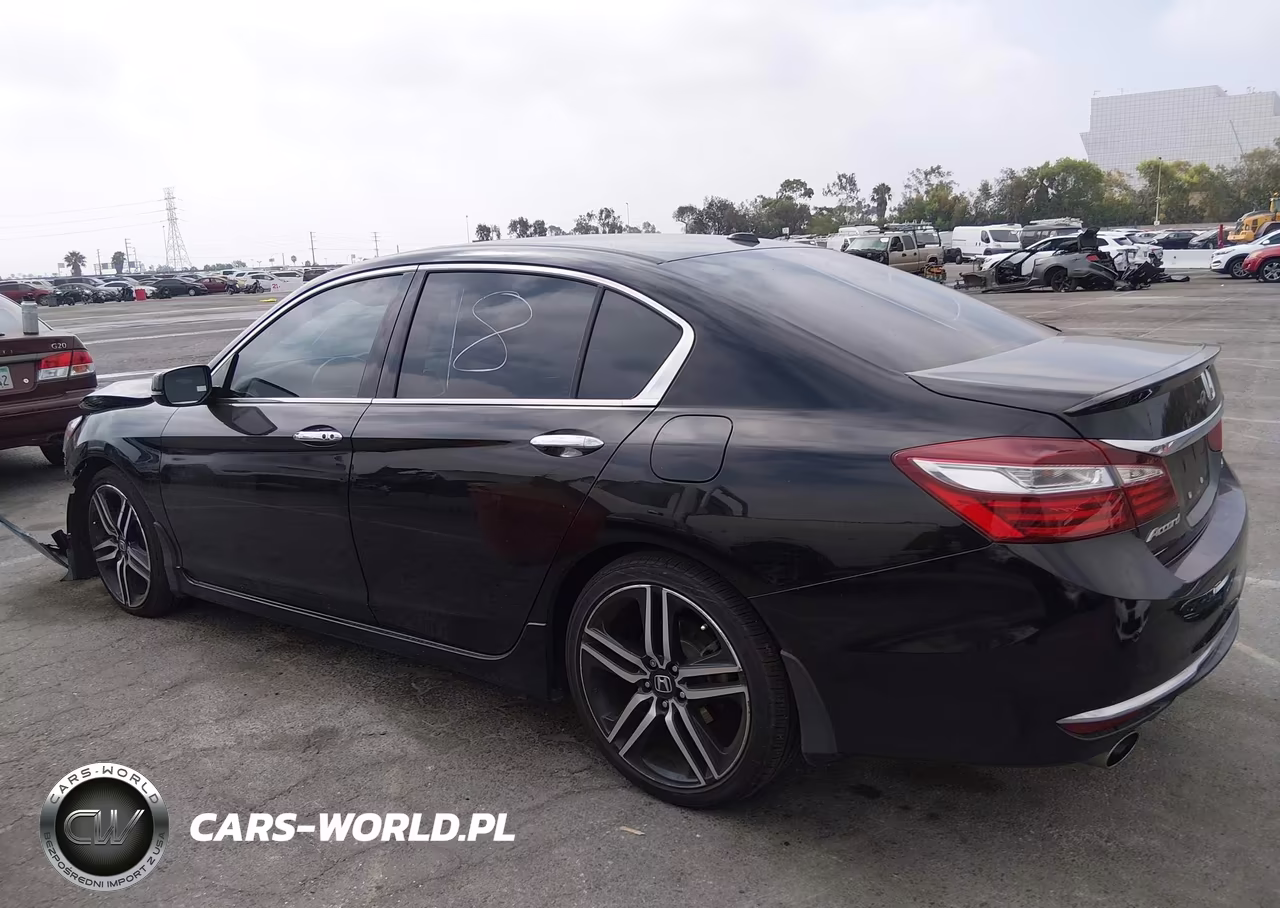 2016 Honda Accord Touring VIN:1HGCR3F95GA031485 - 15